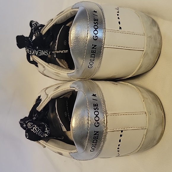 Golden Goose Superstar Distressed Tennis Shoes - Picture 5 of 8